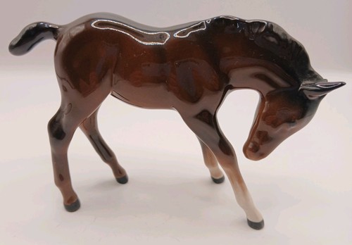 Vintage beswick foal head - foal, down