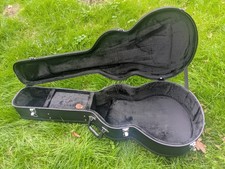 PLUSH LINED GUITAR HARD CASE - VERY GOOD