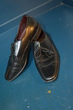 Vtg Vanguard pointed black