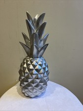 PINEAPPLE Resin Large 10”