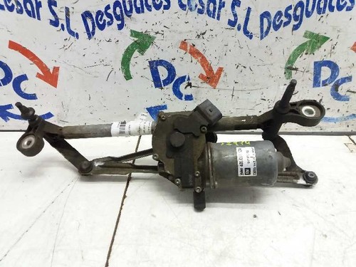 Front windshield wiper motor - front, /