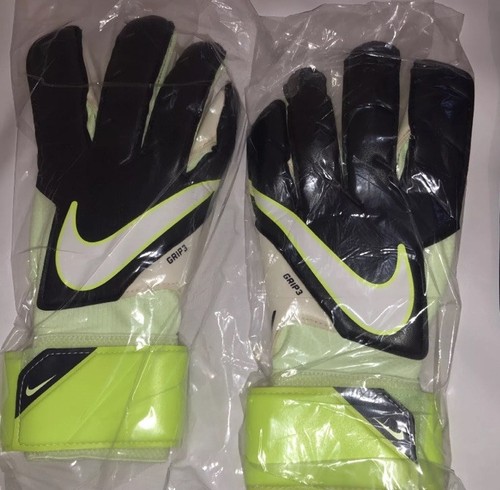 Bnwt men nike grip 3 - bnwt, men's