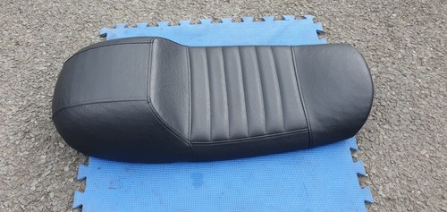 Suzuki gt380 gt550 seat - gt380,
