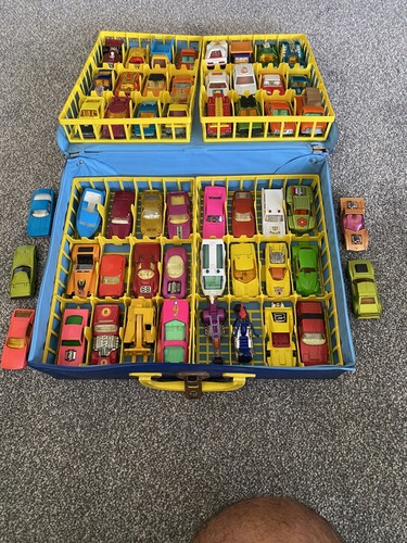 Matchbox cars bundle with - matchbox,