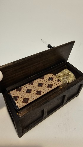12th scale doll - 1/12th,
