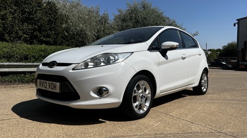 Ford fiesta zetec 5dr - ford, low