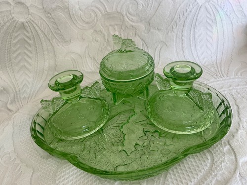 Vintage sowerby green glass - sowerby,