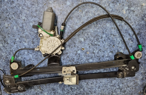 Door window regulator - regulator, to