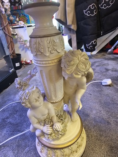 Vintage cherub lamp - vintage,