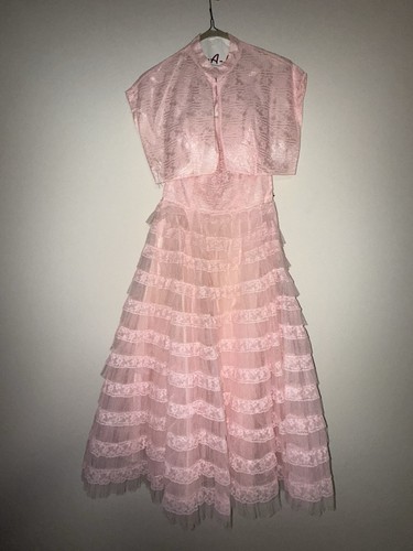 1950 vintage pink lace - 1950’s,