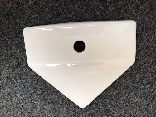 White unbranded corner - white,