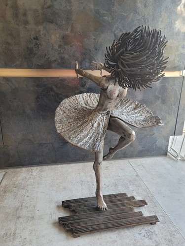 Stunning contempory cast metal - cast,