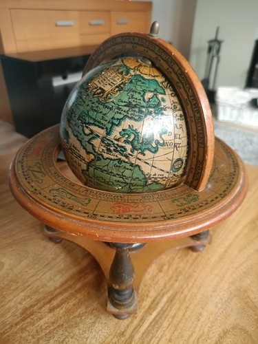 Vintage italian desk - vintage, globe
