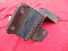 Triumph TR5 TR6 Engine mounting bracket 145385