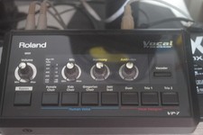 Roland VP-7 Vocal Processor 