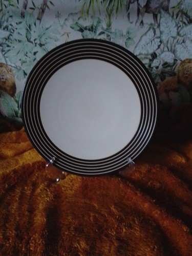 Denby intro black - intro, cream