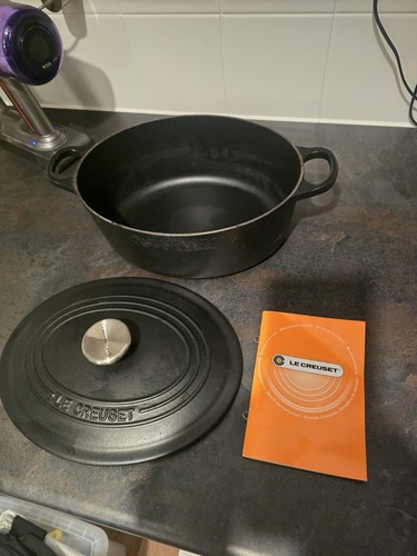 Creuset lidded black - creuset,