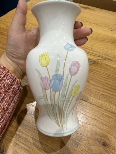Vintage sadler tulips vase - vintage,