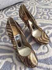 Jonathan Kelsey golden sequins