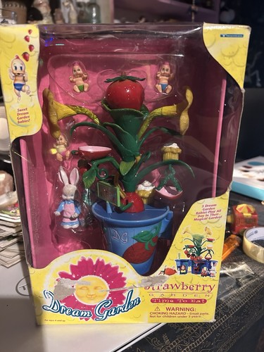 Dream garden strawberry - dream, garden.