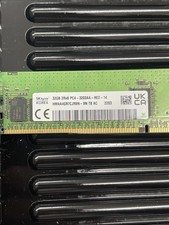 SK Hynix HMAA4GR7CJR8N-XN 32GB