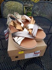 Ladies Pavers Size 6 Slingback