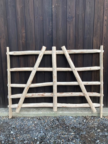 Chestnut gate hurdle - gate,