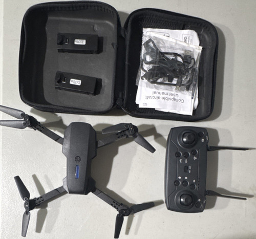 Foldable quadcopter drone - quadcopter,
