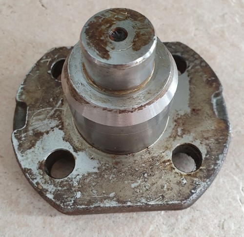 Lower pivot pin - pin, 95