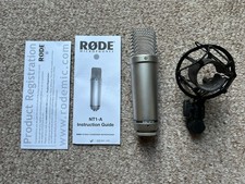 Rode Nt1a Studio Condenser Microphone with shock mount Made in Australia 