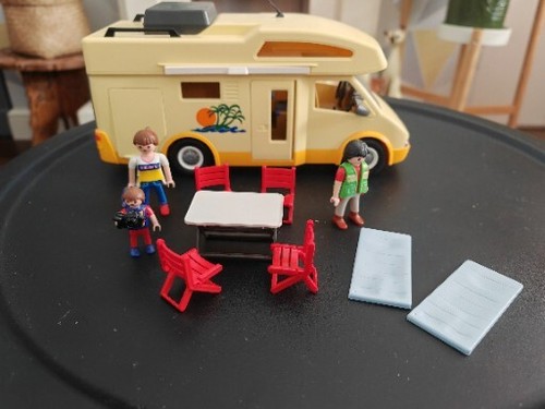 Playmobil 3647 campervan free - playmobil,