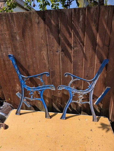 Vintage cast iron - iron, ends
