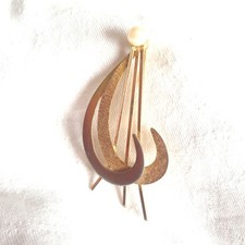 Vtg 70s 80s Treble Clef Brooch Gold Tone Faux Pearl