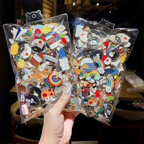 100pcs random enamel pin - random,