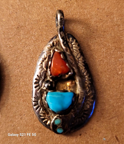 Silver tone teardrop pendant - silver,
