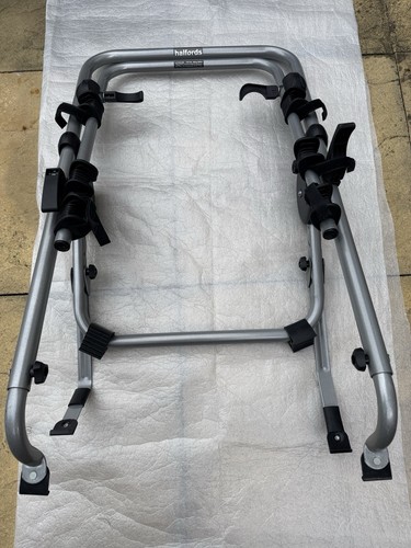 Halfords bike rear mounted - 3,