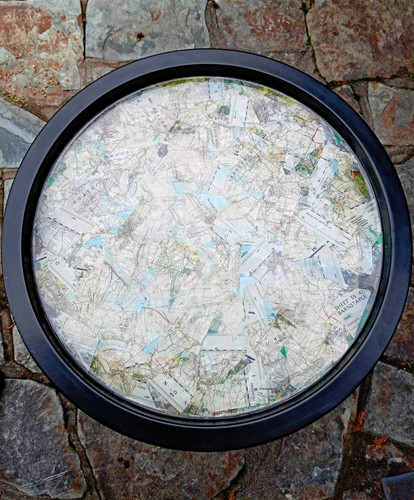 Round side table tray - /,
