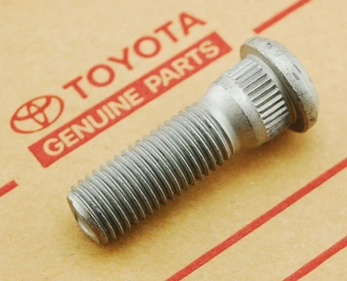 Toyota hilux front axle hub - toyota,