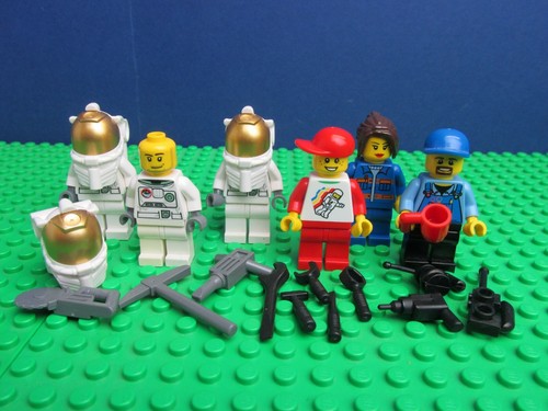 Genuine lego space astronaut - lego,