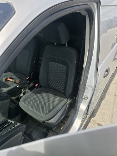 Front seat left - left, transit