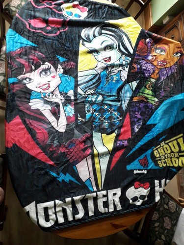 Monster high soft fleece - high,