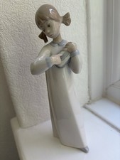 Vintage Lladro #4871 'Girl With Guitar' Slightly Damaged