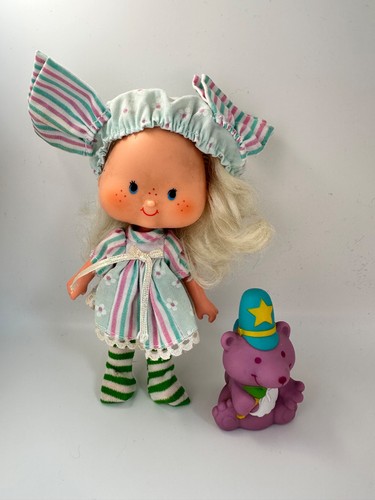 Vintage strawberry shortcake - strawberry,