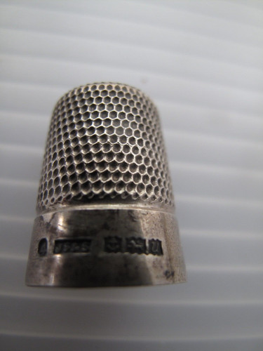 Hallmarked silver thimble - ,