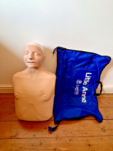 Laerdal little anne cpr - laerdal,