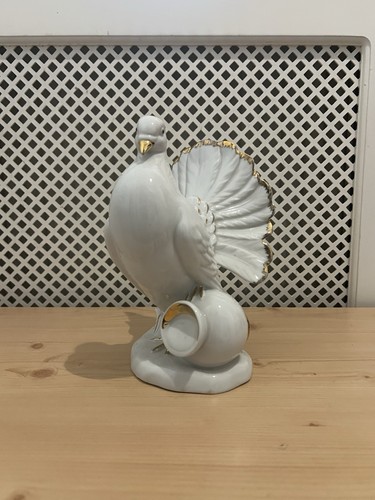 Porcelain dove model - dove,