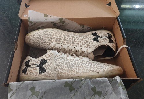 Must have under armour - have,
