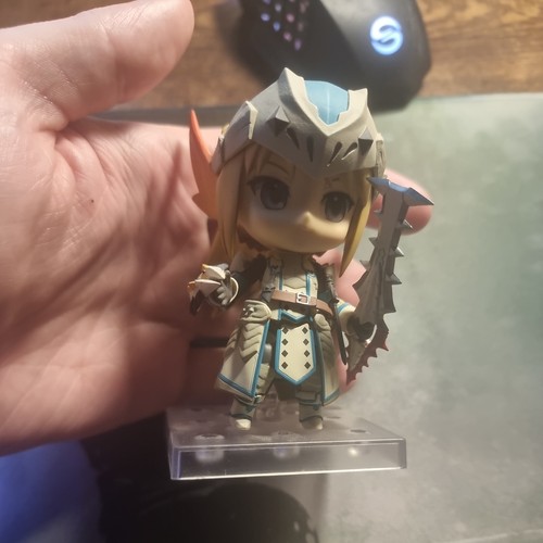 Monster hunter female - monster,