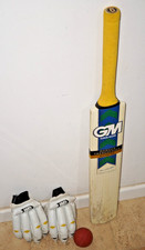 Gunn moore cricket - &, bat