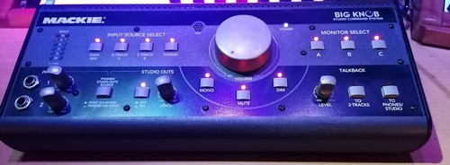 Mackie big knob - big,
